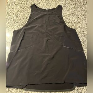 Lululemon women’s athletic top